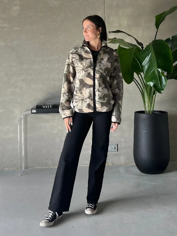 ONLY + SONS Emilio Sherpa Zip Up Jacket (Unisex) Belted Jacket Elasticated Jacket Padded Jacket ONLY + SONS Emilio Sherpa Zip Up Jacket (Unisex) Belted Jacket Elasticated Jacket Padded Jacket