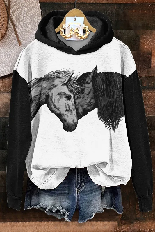 Wilderness Two Horses Print Hooded Sweatshirt Hoodie with Hem Patch Decorative Personalized Wilderness Two Horses Print Hooded Sweatshirt Hoodie with Hem Patch Decorative Personalized