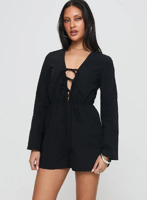 Cassis Long Sleeve Playsuit Black Sleeveless jumpsuit, Elegant, Fashionable, Comfortable Cassis Long Sleeve Playsuit Black Sleeveless jumpsuit, Elegant, Fashionable, Comfortable