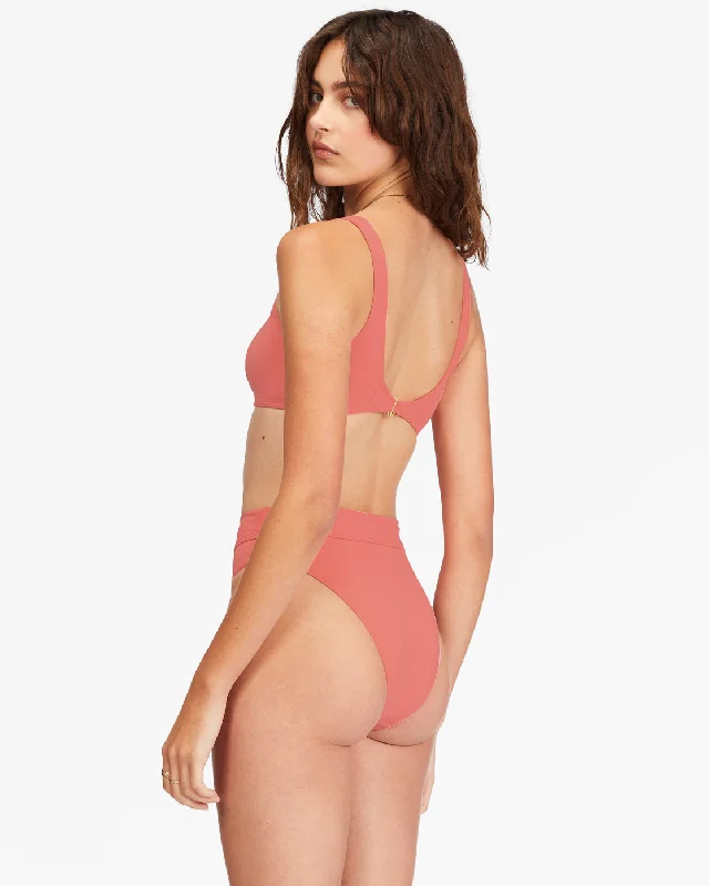 Sol Searcher Maui Rider Bikini Bottoms - Lifes A Peach Frilly bikini top, Fun, Feminine, Trendy Sol Searcher Maui Rider Bikini Bottoms - Lifes A Peach Frilly bikini top, Fun, Feminine, Trendy